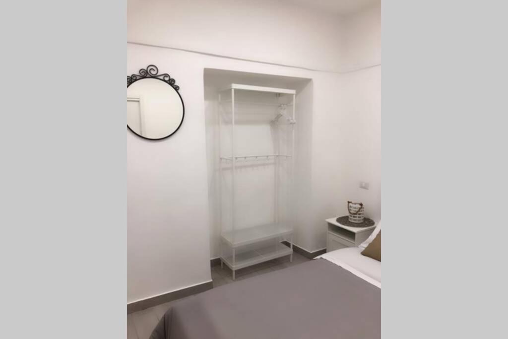 Mini-House Museo Apartment Napoli Bagian luar foto